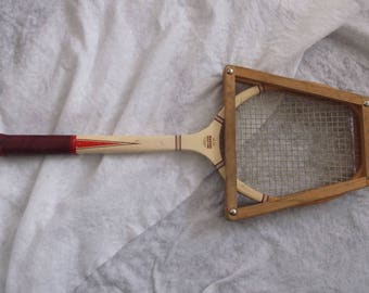 Vintage Magnan Aristocrat 27 inch Wooden Tennis Racket In Excellent Condition