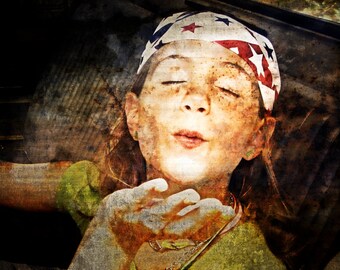 Chicapea is a photographic art print