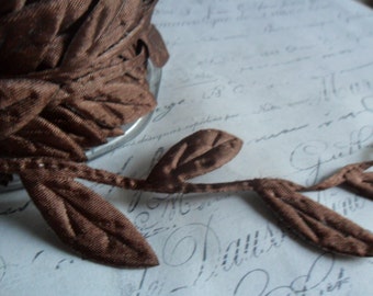 Chocolate Brown Extra Large Ribbon of Leaves and Trailing Vine Trim