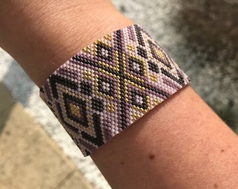 Cuff Taiana shades of pink and gold