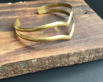 Brass Cuff - Bracelet Double Triangle