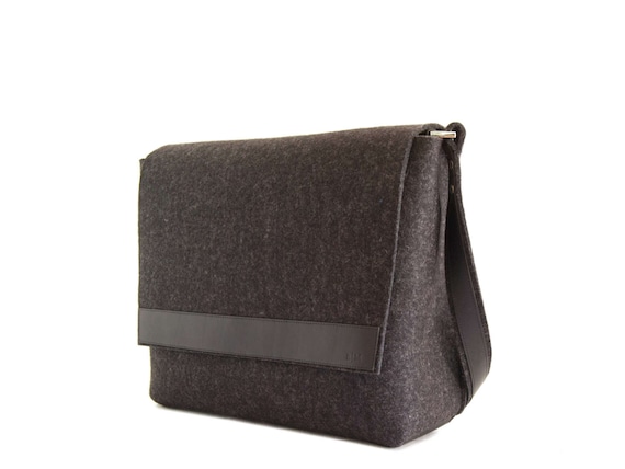 Mens MESSENGER BAG / black messenger bag / felt and leather messenger bag / mens satchel / messenger bag for men / mens bag / made in Italy