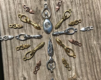 Goddess Charm lot, 20 pieces (women's ritual, red tent, ceremony, priestess, spiral goddess)