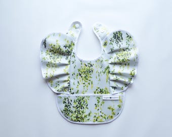 Natural green laminated cotton bib