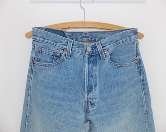 501 for women USA Vintage Levi's Jeans bouton fly boyfriend moms jeans 29-34
