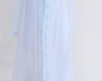Vintage Peignoir Set / Vintage Miss Elaine White Nightgown Peignoir / Size Petite