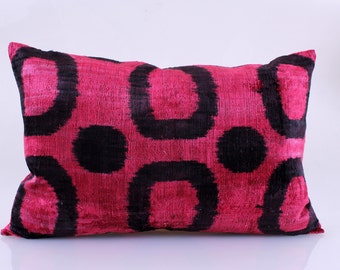 ikat velvet pillow, ikat pillow, home decor, silk pillow, hand-woven ikat, uzbek ikat textile, ikat, pillow for sofa
