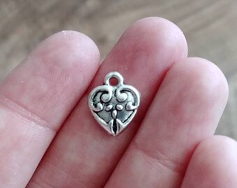 20 x Small silver heart charm