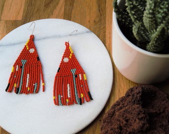 River Red//hand-woven beaded earrings/beaded earrings/beadweaving/Dangler