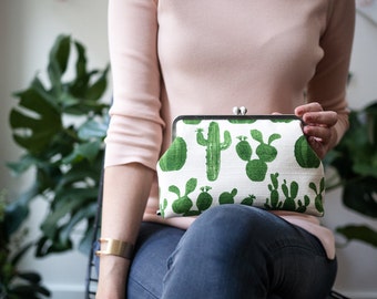 Cactus Clutch Bag, Succulent Clutch Purse with Chain Strap, Evening Handbag, Kisslock Metal Frame Clasp Purse, Unique Gifts for her, Cacti