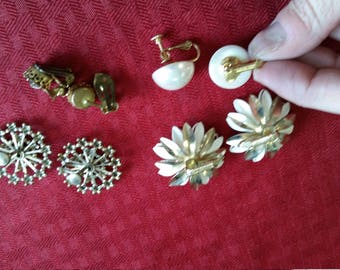 lot of 4 Clip On Earrings - Costume - Vintage Earrings