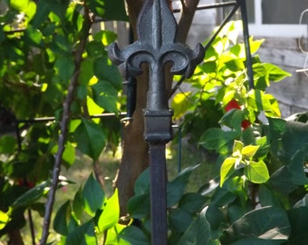 Metal Garden Stakes 2 Decorative Hand Painted Plant Stakes Metal Garden Stakes 2 Decorative Hand Painted Plant Stakes