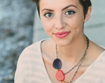 Three color asymmetrical necklace