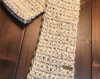 Crocheted women's scarf