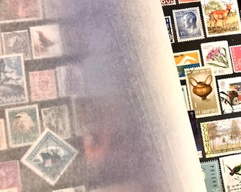 Große A4 grün Briefmarken-Album mit mehr als 700 verwendet Briefmarken aus 97 Ländern - Sammlung Philatelie Papier - Handwerk, Kunst zu sammeln