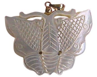 14k Yellow Gold Mother of Pearl Butterfly Pendant