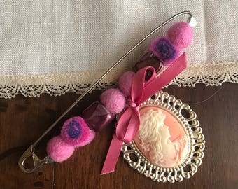 Brooch cameo Felt and Raku Ceramics