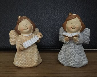 Set of 2 angel figurines