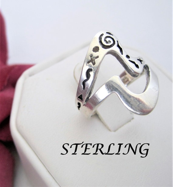 Sterling Silver Ring, Signed 925, Wave Black Embossed Size 8, Sterling Ring