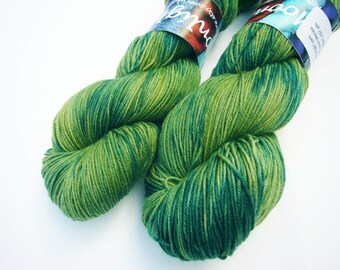 Yarn sock weight Hand dyed 100% Superwash Merino- canopy