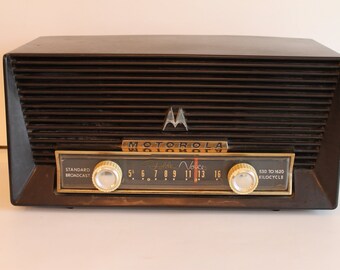 Brown Motorola Golden Voice Radio