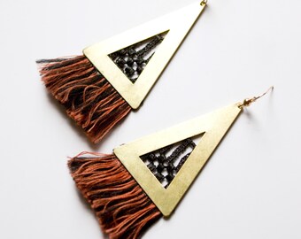 Lace earrings - SAYULITA - Ivory or black lace with fringe