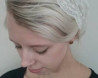Ivory lace convertible chapel veil - Mantilla, chapel veil, lace snood, lace tichel