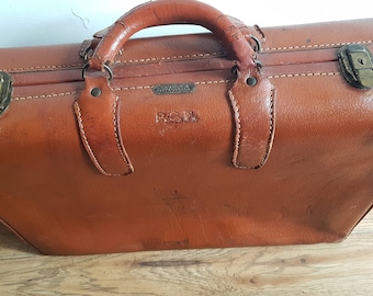 Vintage Tan leather Crouch and Fitzgerald from New York suitcase-briefcase luggage vanity case