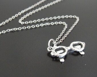 Antique Silver Eyeglasses Necklace