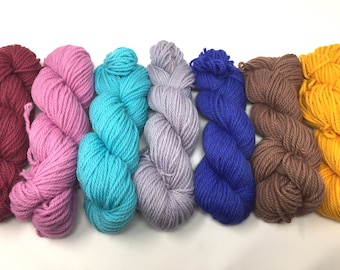 Bulky 100% wool yarn, 3.5 oz - 120 yards
