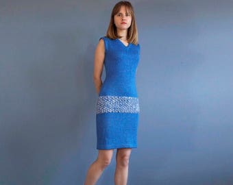 blue periwinkle knit dress / blue mod dress / sleveless blue knit dress / fitted dress / thick textured knit dress