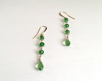 Green Earrings / Crystal Earrings / Gold Jewelry / Teardrop Earrings / Dangle Earrings / Gifts for Her / Birthday Gift / Bridesmaid Jewelry