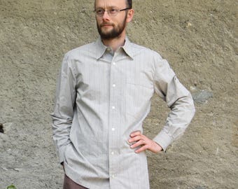 grey/beige collared shirt
