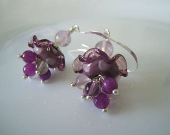 Purple dangle earrings 'flouncy'