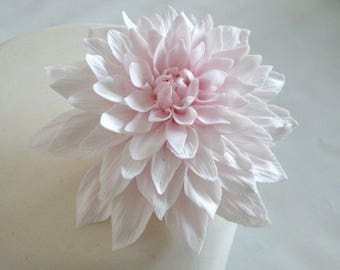 Gum paste Dahlia