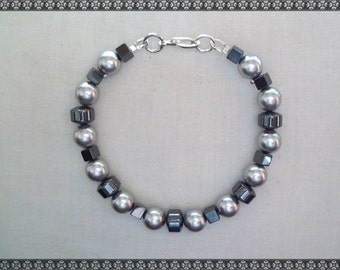 grey bracelet, hematite bracelet, black bracelet, black and grey, hematite, silver, silver pearls