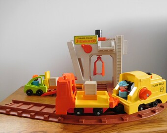 Fisher Price Lift Load Railroad #943