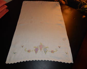 Vintage Tea Towel embroidered with flowers