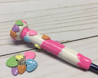 Pastel Hearts straight style crochet hook, polymer clay crochet hook, handmade crochet hook, crochet hook, Valentines Day, Hearts, handmade
