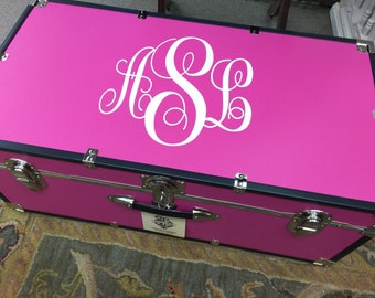 Swirl Interlocking Vine Monogram/ Vinyl Decal/ Yeti Decal/ Yeti Sticker/ Car Decal/ Camp Trunk Stickers / Monogram Decal/ Camp