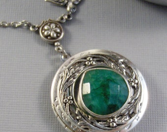 Emerald Locket,Emerald Necklace,Emerald Jewelry,Birthstone Necklace,Green,Birthstone Jewelry,May Birthstone,Emerald Birthstone,valleygir
