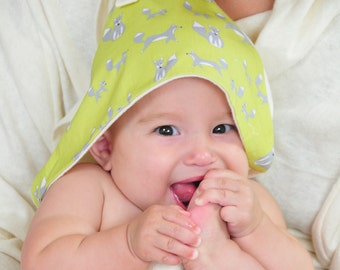 Baby Hooded Towel - Organic Baby - Eco Friendly - Organic Cotton - Gray Fox - Woodland - Green
