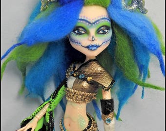 Monster Doll Custom Repaint OOAK Fantasy Doll Q'Tarra Horned, Wigged, Dressed Unique High Repainted
