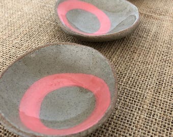 I Love Pink Condiment Dish Set. Handmade.Stoneware.CircleDesign.FunctionalCeramics.Pottery.Ceramics.FoodDishes.Ceramic Gift.