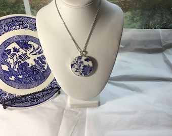 Blue willow statement necklace