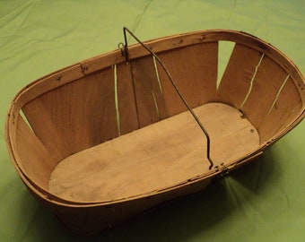 Vintage Wood Large Oval Berry Basket-Fruit Basket-Metal Handle