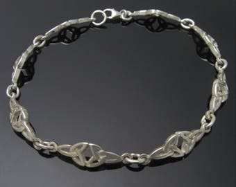 Tiny Double Trinity Knot Bracelet - Celtic Bracelet - Sterling Silver Trinity Knot Bracelet - Irish Jewelry - Free Shipping