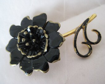 Flower Black Gold Brooch Vintage Pin