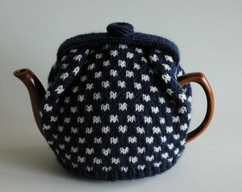 Knitted tea cosy / pure wool / navy with cream spots / medium size