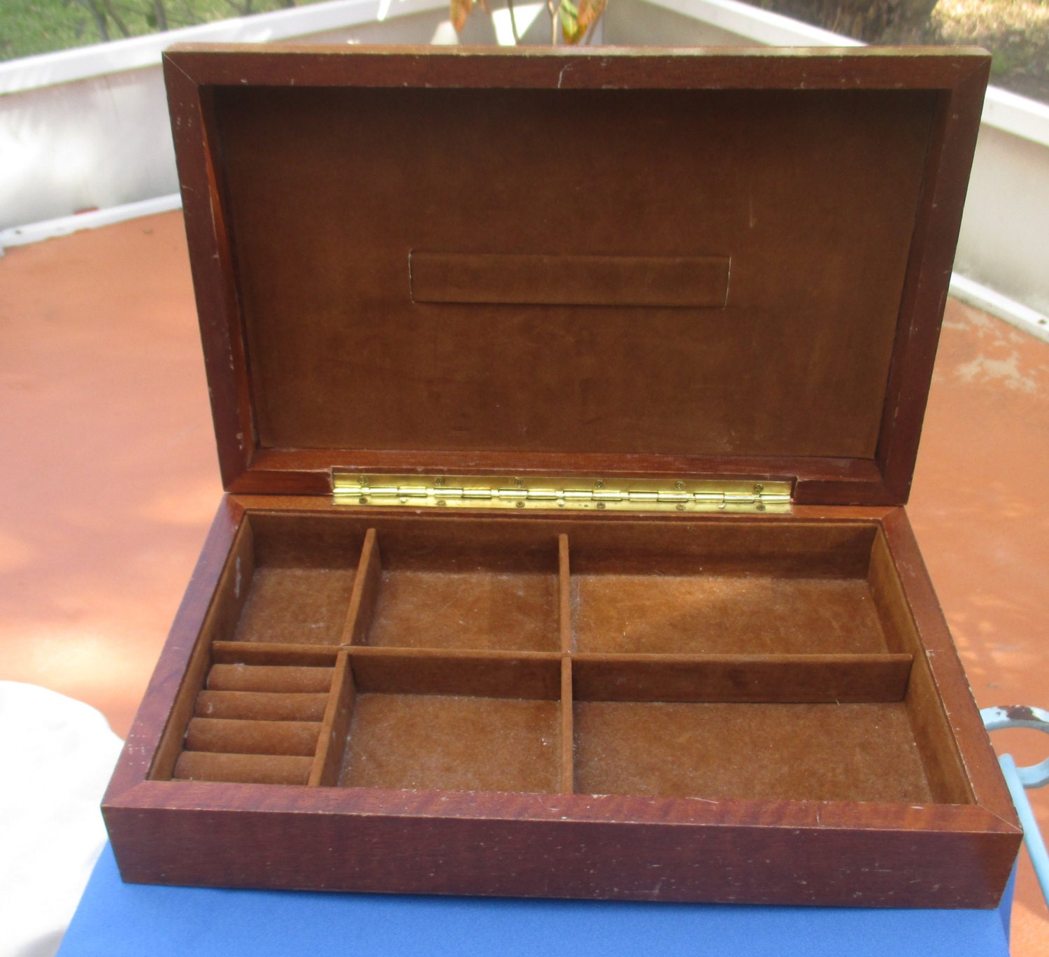 Vintage Wooden Rectangular Jewelry Box Tlc Zoom